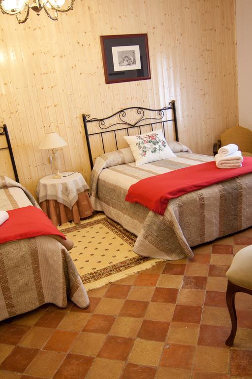Casa Rural La Casona Urrea de Gaen Room photo